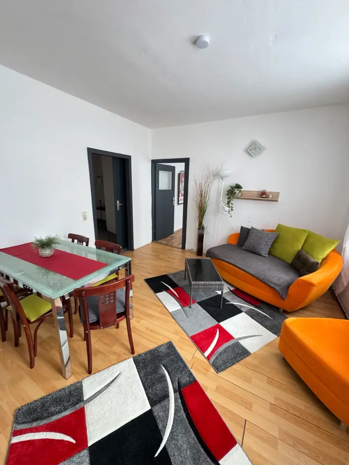 Shared room with 70 m² in Freital – Photo 1
