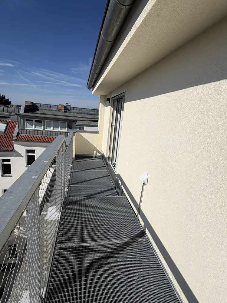 2 room apartment with 72 m² in Berlin – Photo 4