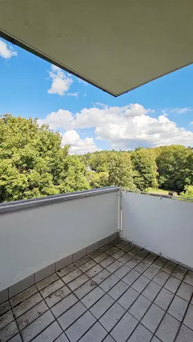 3 Zimmer Wohnung mit 98 m² in Wiesbaden – Bild 4