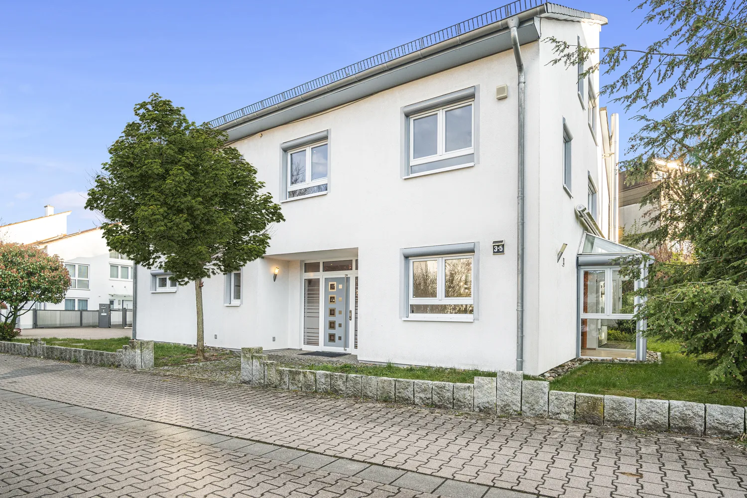8 Zimmer Haus mit 281 m² in Oberursel (Taunus) – Bild 12