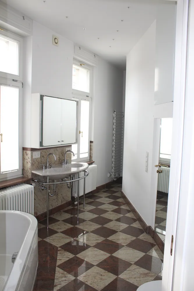 10 Zimmer Wohnung mit 320 m² in Frankfurt am Main – Bild 12