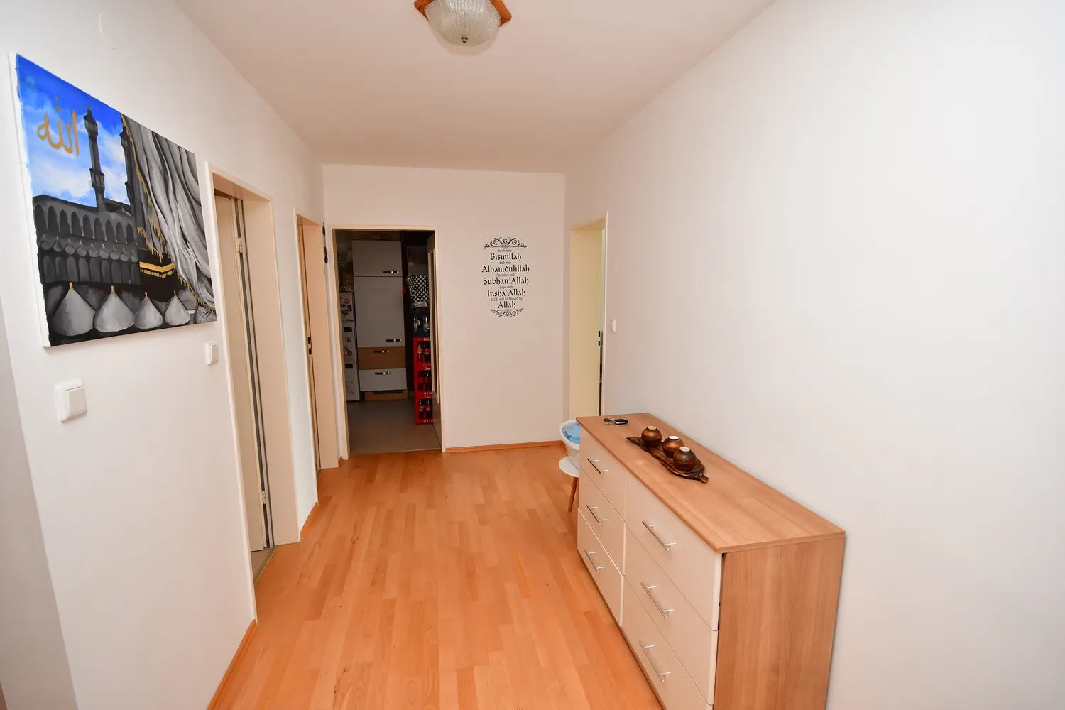 4 Zimmer Wohnung mit 98 m² in München – Bild 3