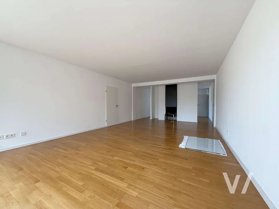 5 Zimmer Wohnung mit 170 m² in Saarbrücken – Bild 2