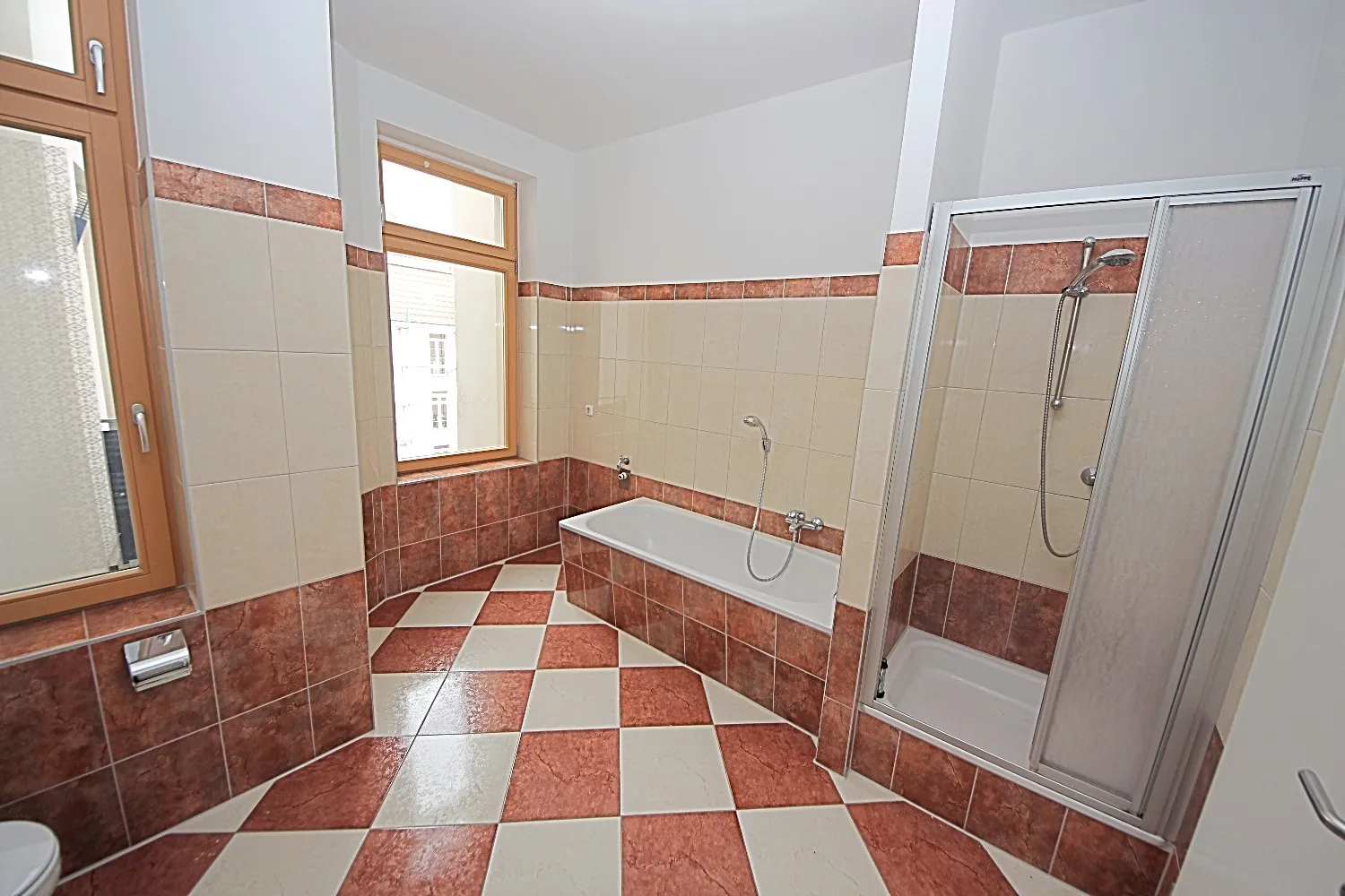 4 Zimmer Wohnung mit 123 m² in Magdeburg – Bild 12