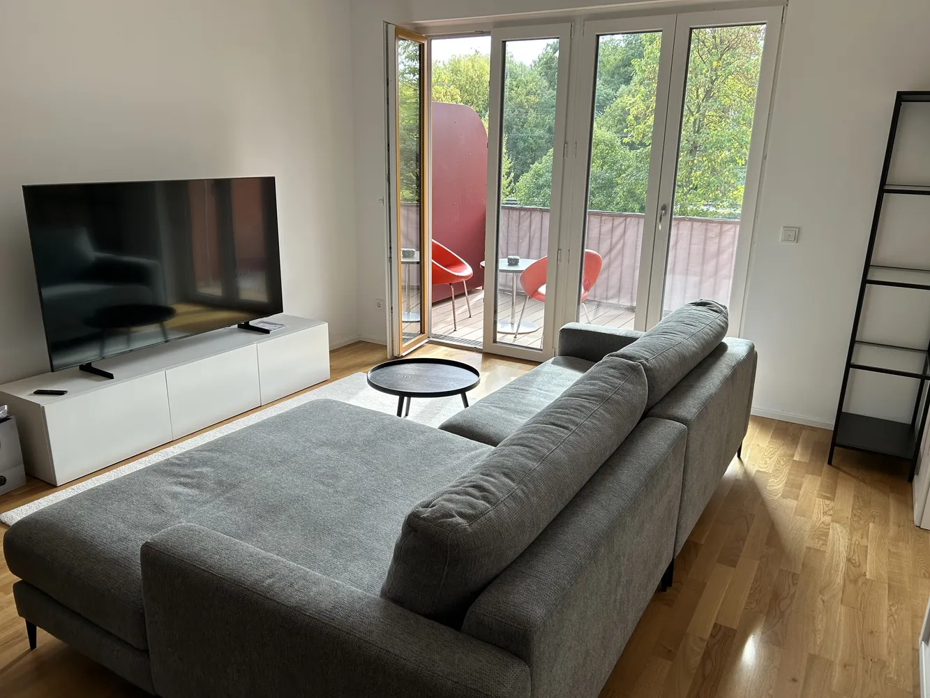 2 room apartment with 52 m² in Frankfurt am Main – Photo 4