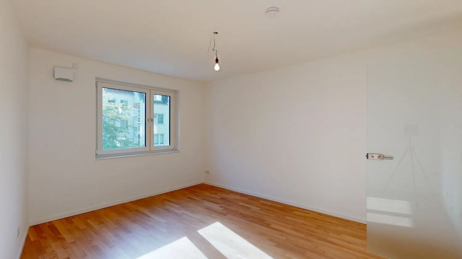 2 Zimmer Wohnung mit 60 m² in Köln – Bild 7