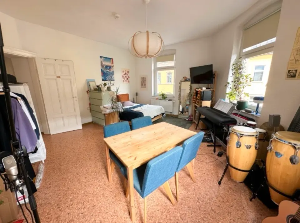 4 Zimmer Wohnung mit 80 m² in Halle (Saale) – Bild 2