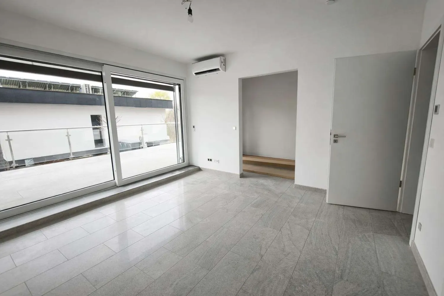 4 Zimmer Wohnung mit 164 m² in Falkensee – Bild 4