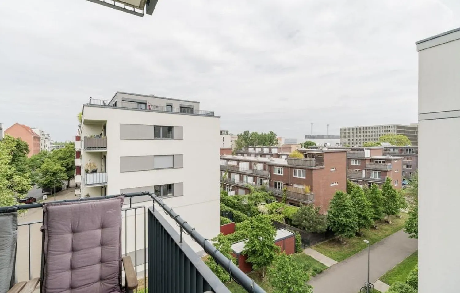 3 room apartment with 90 m² in Berlin – Photo 1