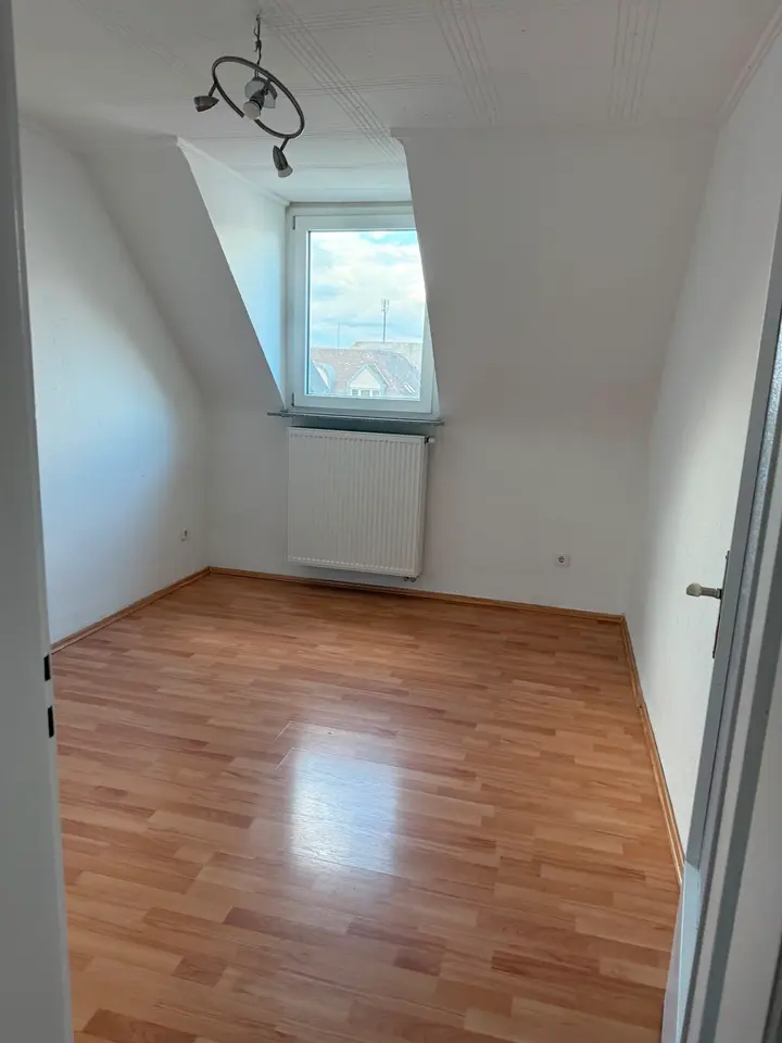 4 Zimmer Wohnung mit 100 m² in Koblenz – Bild 7