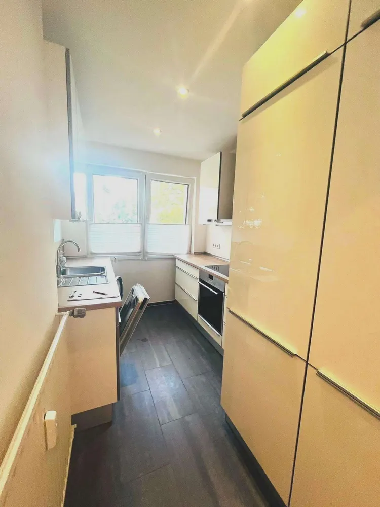 2 Zimmer Wohnung mit 65 m² in Düsseldorf – Bild 12