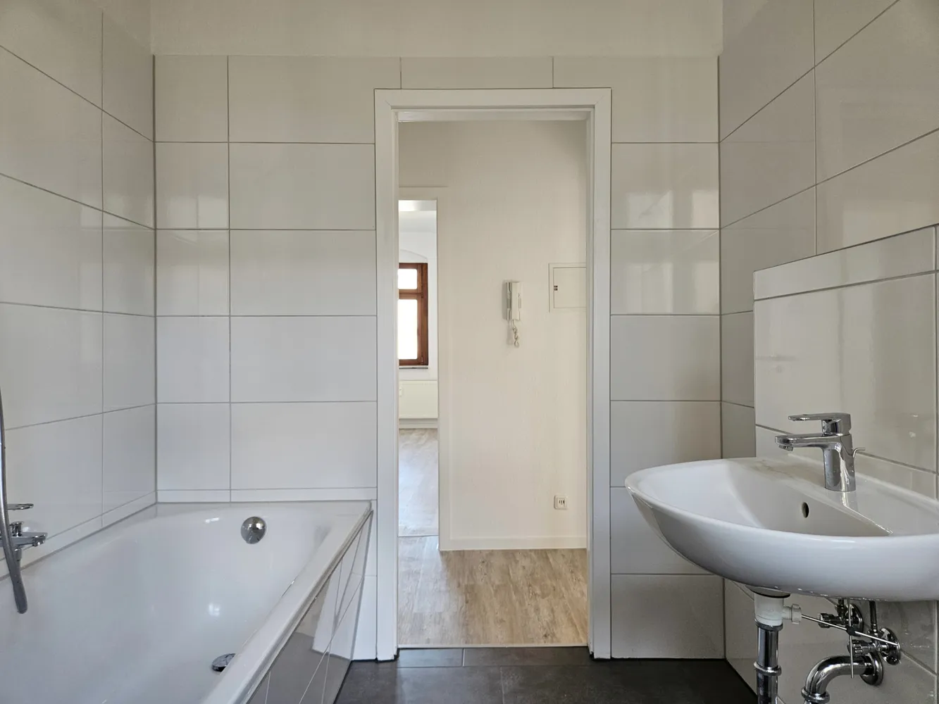 2 room apartment with 65 m² in Magdeburg – Photo 10