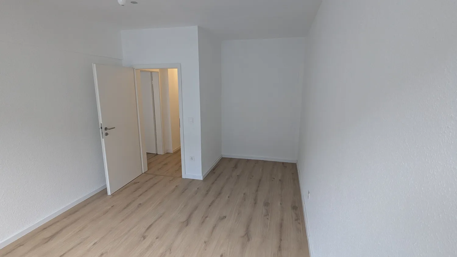 3 Zimmer Wohnung mit 80 m² in Düsseldorf – Bild 7