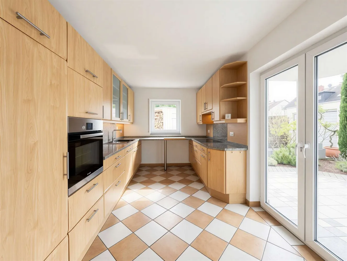 4 Zimmer Wohnung mit 124 m² in Frankfurt am Main – Bild 3
