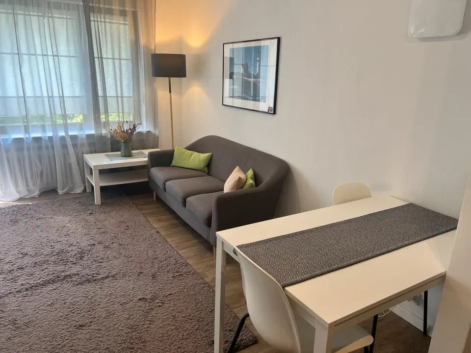 2 Zimmer Wohnung mit 42 m² in Saarbrücken – Bild 1