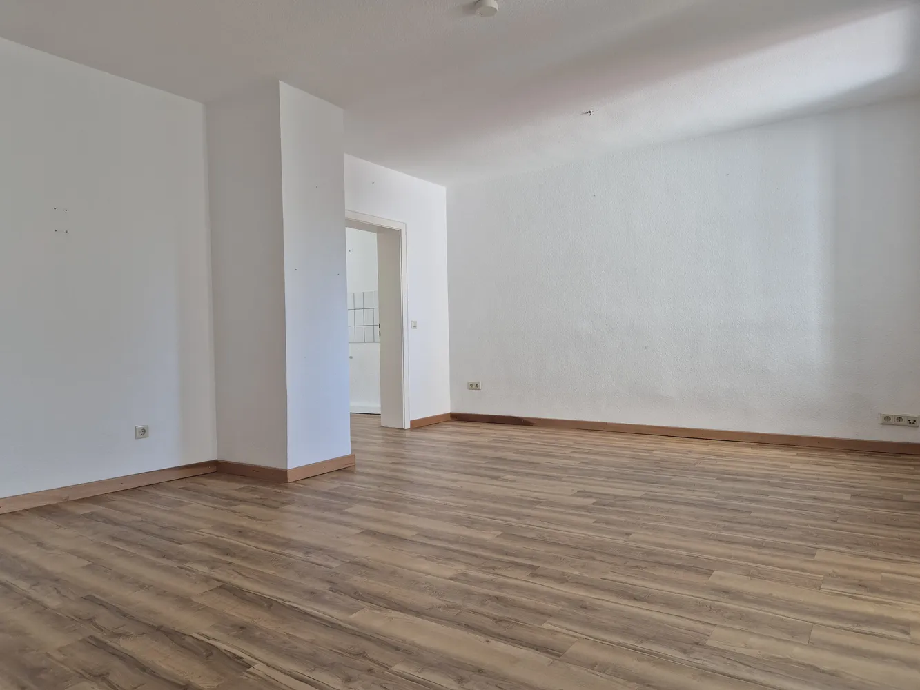 2 room apartment with 66 m² in Krefeld – Photo 1