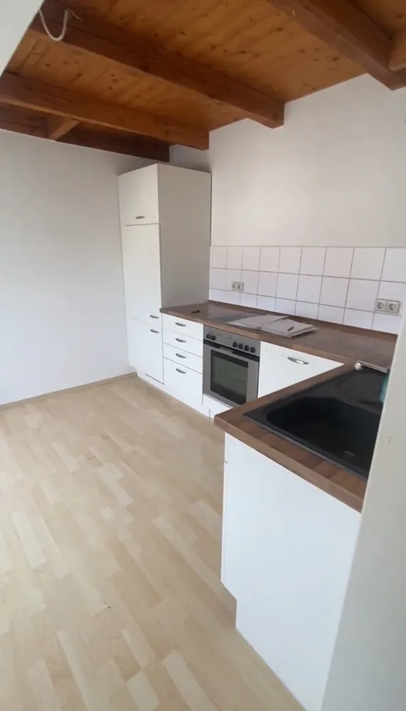 3 Zimmer Wohnung mit 75 m² in Hannover – Bild 2