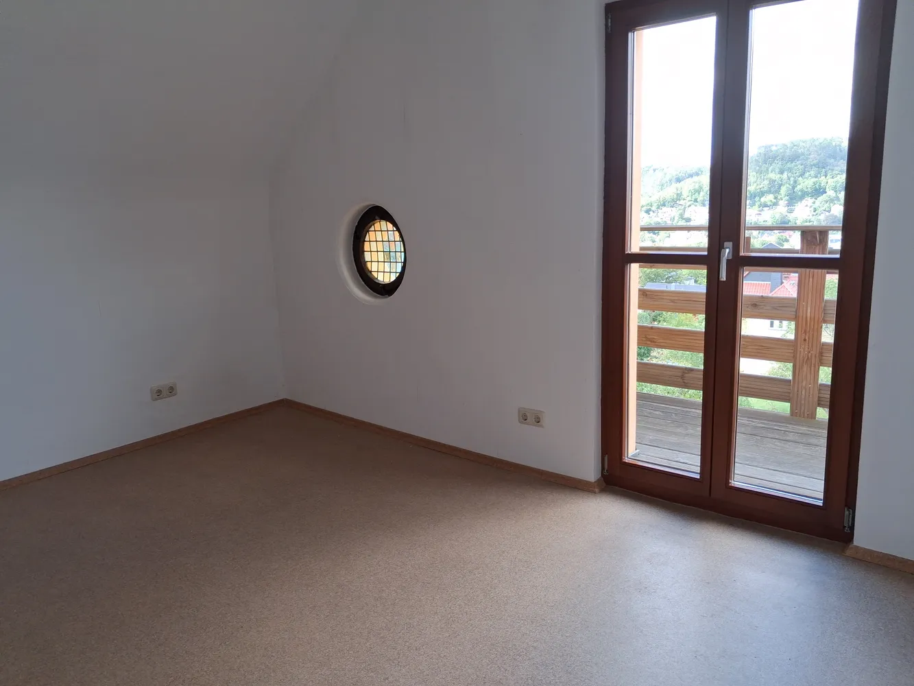 3 Zimmer Wohnung mit 88 m² in Meiningen – Bild 4