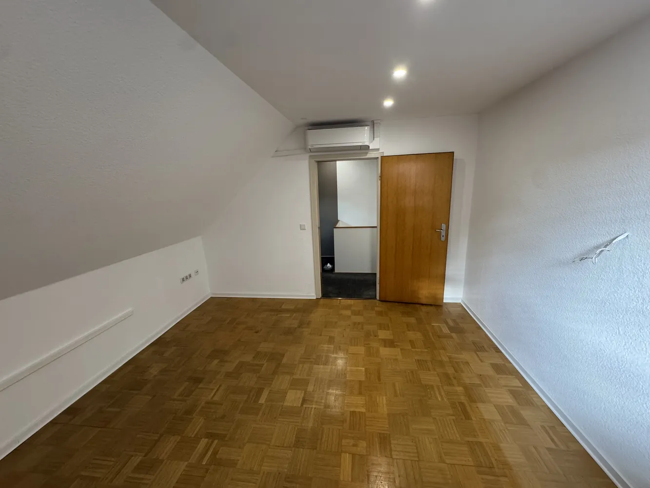 4 Zimmer Wohnung mit 110 m² in Oberhausen – Bild 7