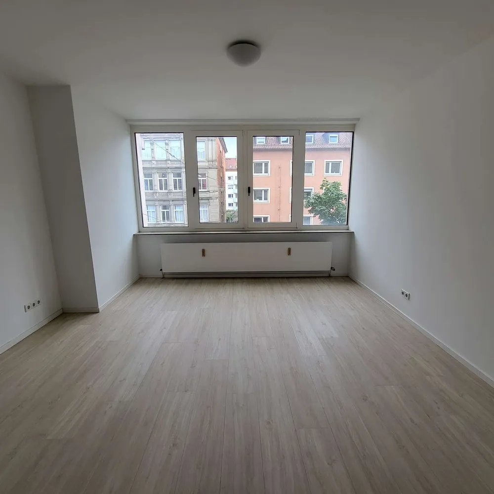 1 Zimmer Wohnung mit 80 m² in Stuttgart – Bild 1