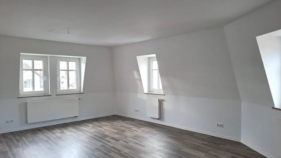 3 Zimmer Wohnung mit 80 m² in Greiz – Bild 2