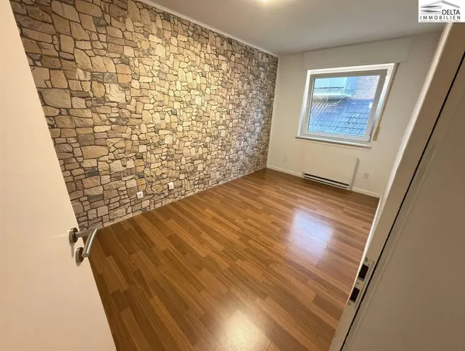 5 Zimmer Wohnung mit 92 m² in Duisburg – Bild 2