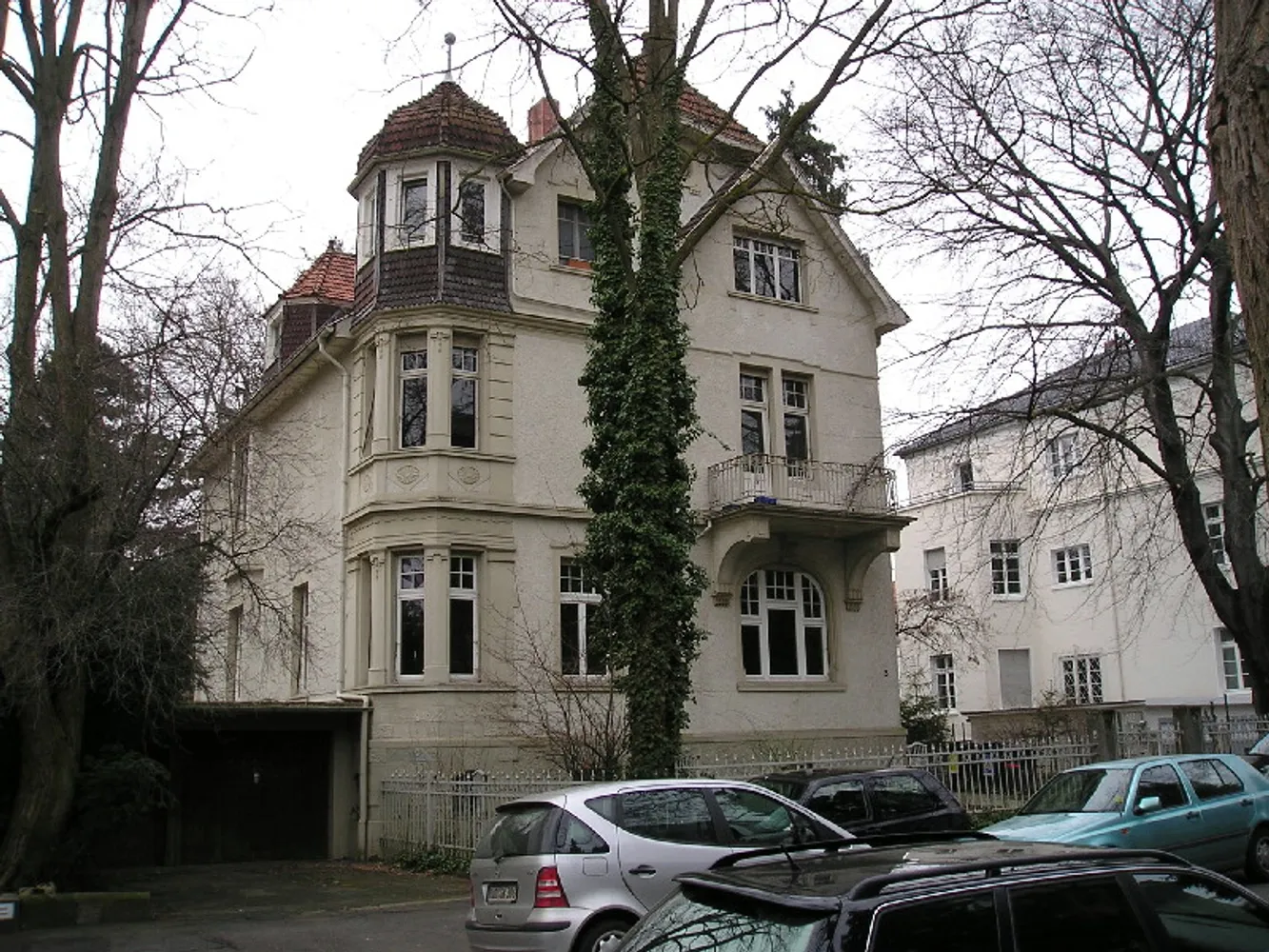 3 Zimmer Wohnung mit 105 m² in Wiesbaden – Bild 1