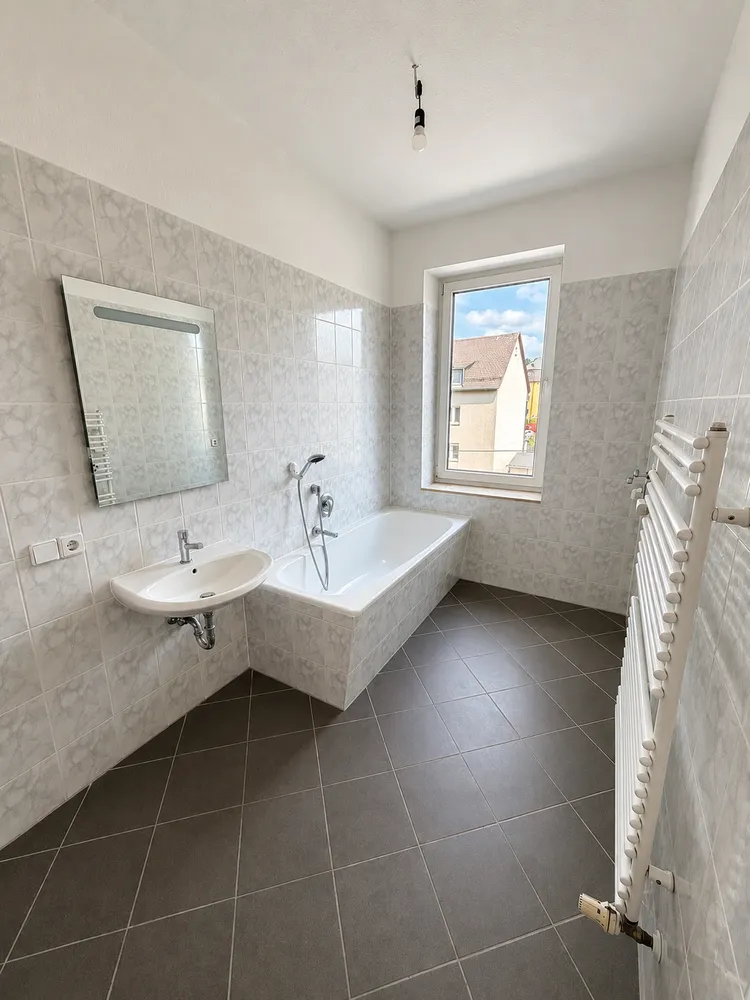 2 Zimmer Wohnung mit 65 m² in Chemnitz – Bild 7