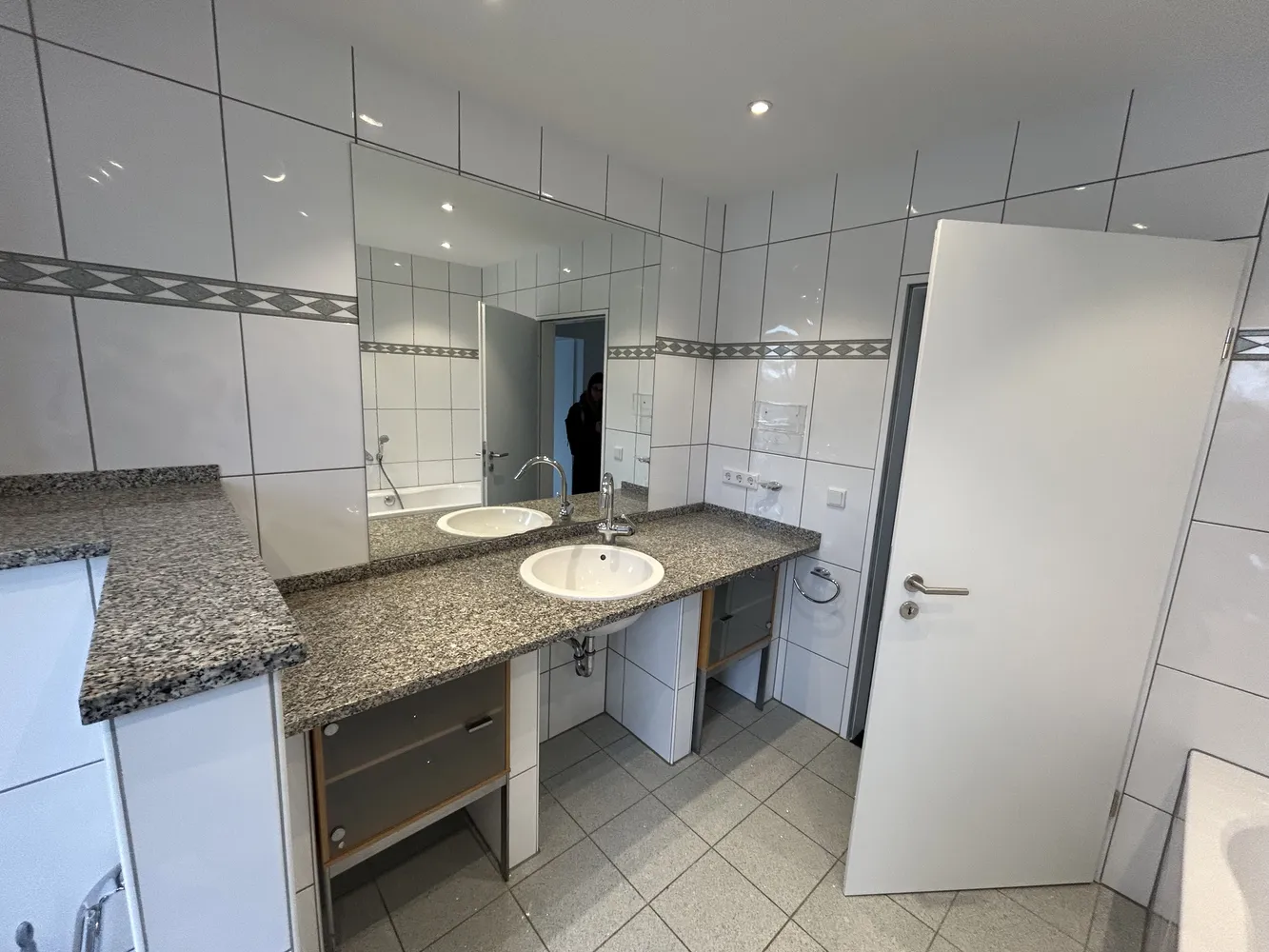 2 Zimmer Wohnung mit 82 m² in Düsseldorf – Bild 9