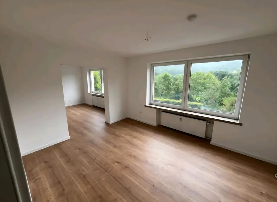 4 Zimmer Wohnung mit 115 m² in Eschwege – Bild 1