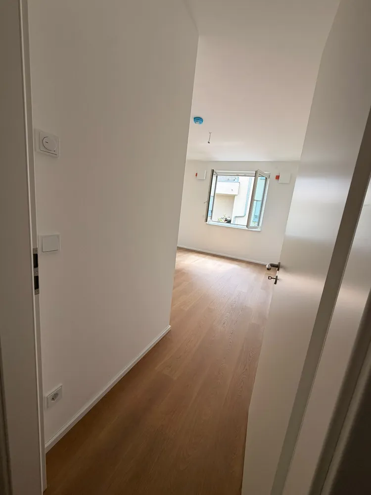 2 room apartment with 76 m² in Berlin – Photo 3