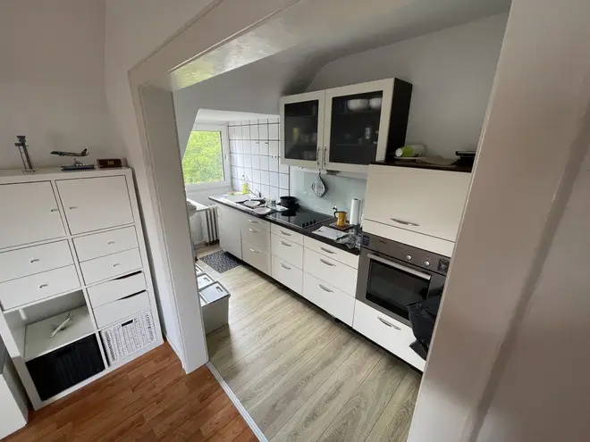 4 Zimmer Wohnung mit 65 m² in Düsseldorf – Bild 2