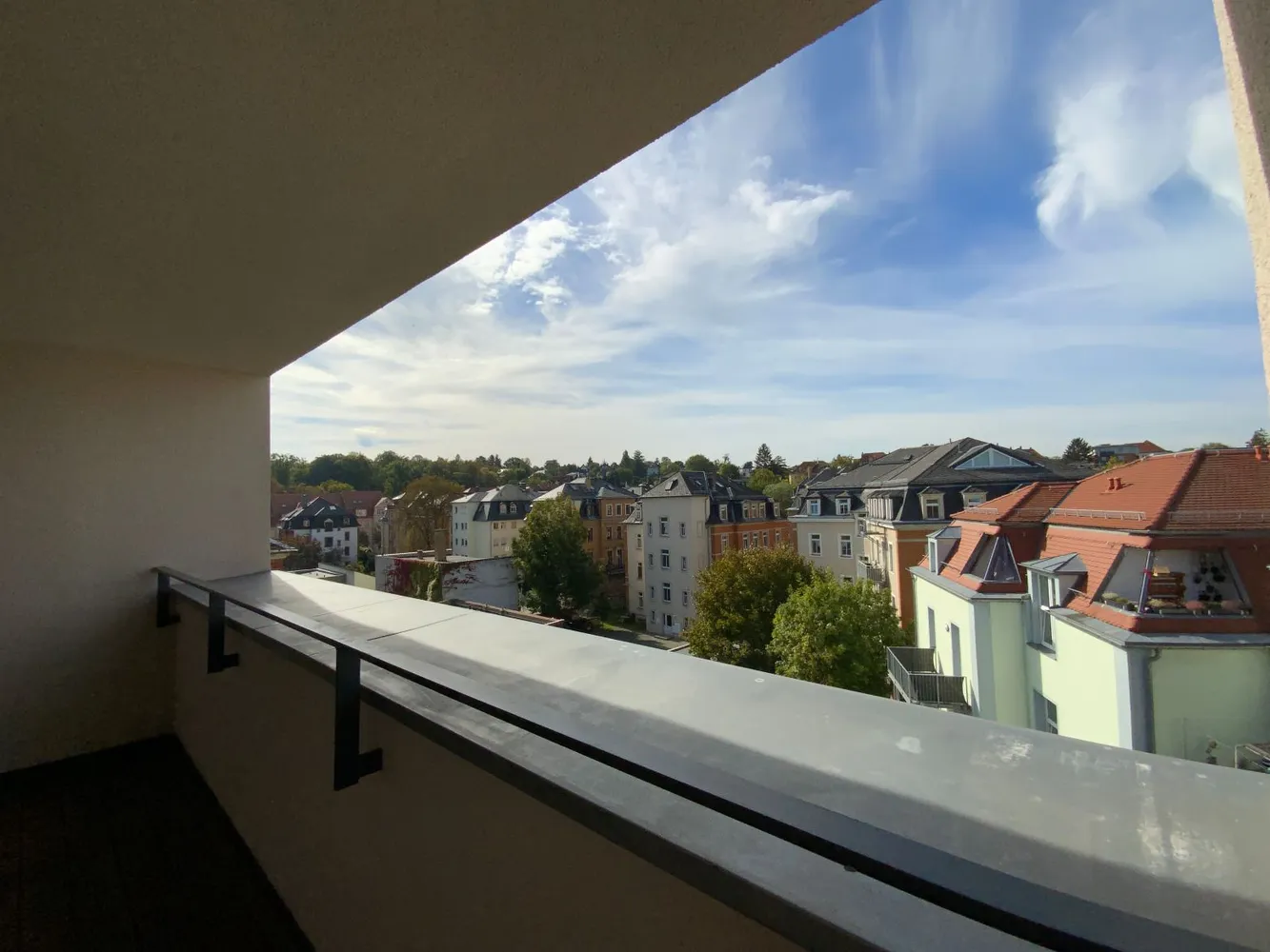 3 Zimmer Wohnung mit 99 m² in Dresden – Bild 3