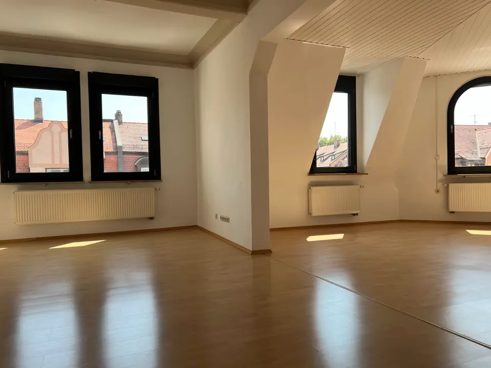 5 Zimmer Wohnung mit 115 m² in Nürnberg – Bild 7