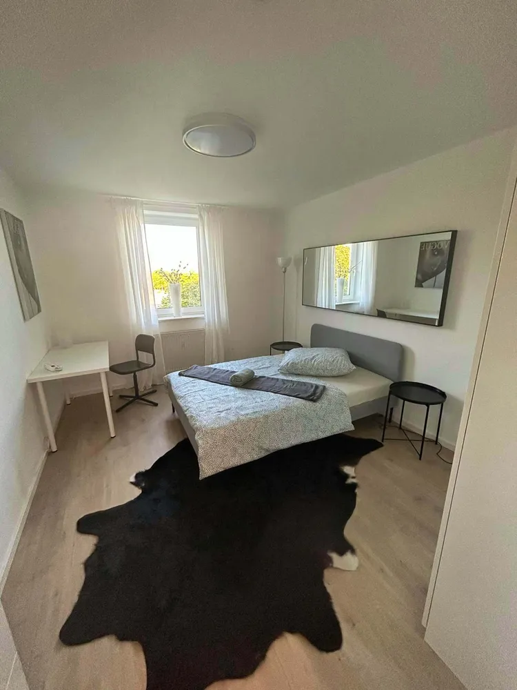 Shared room with 13 m² in Munich – Photo 3