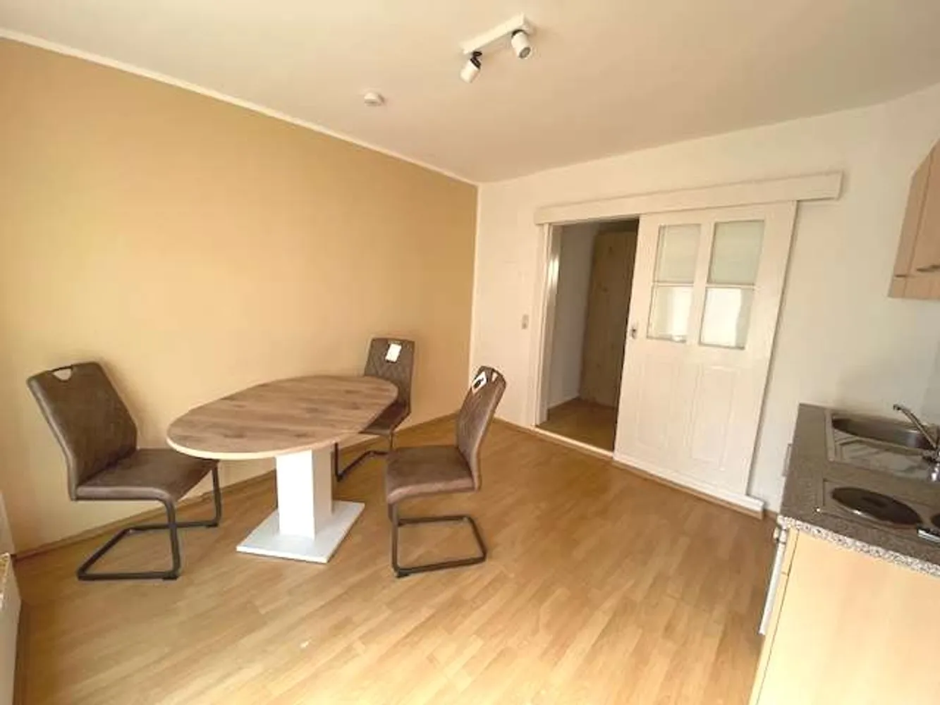 1 room apartment with 30 m² in Bonn – Photo 5