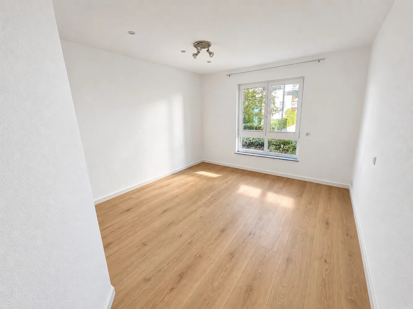 2 Zimmer Wohnung mit 68 m² in Frankfurt am Main – Bild 2