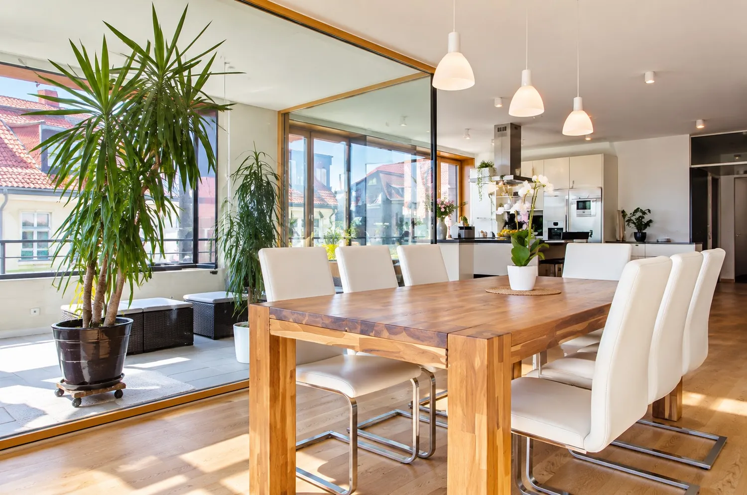6 Zimmer Wohnung mit 218 m² in München – Bild 3