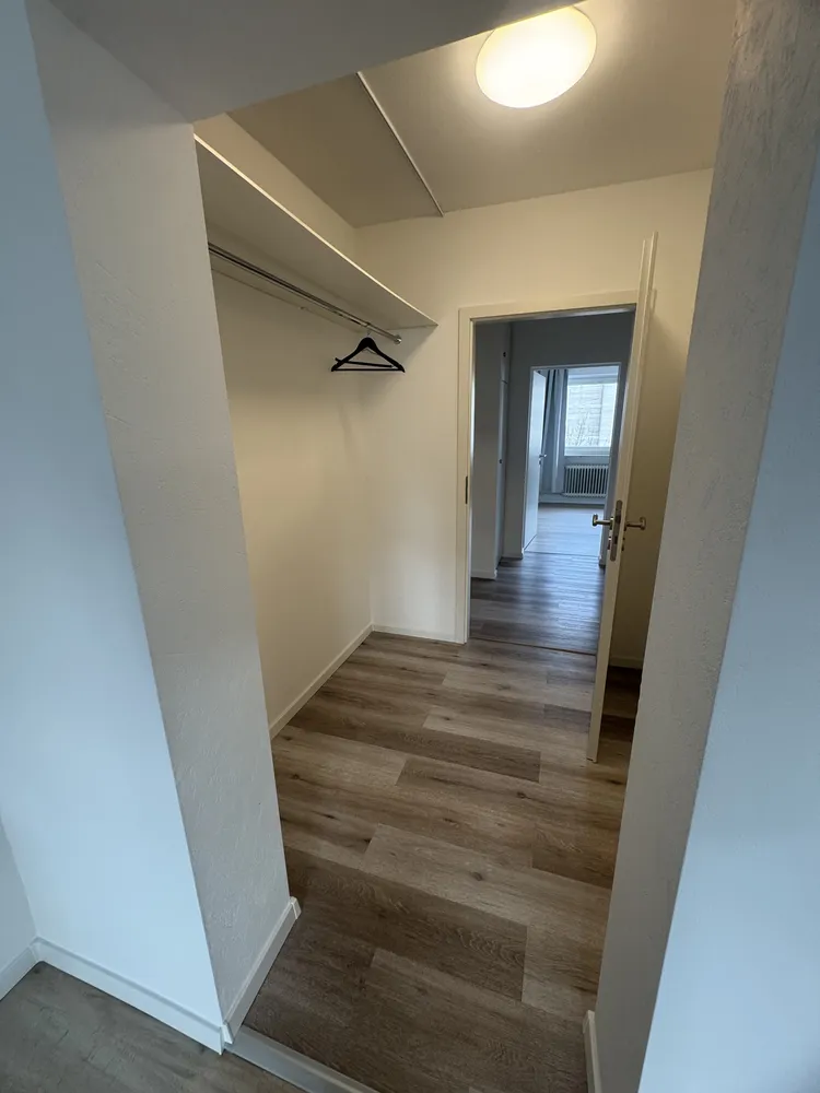 4 Zimmer Wohnung mit 110 m² in Frankfurt am Main – Bild 2