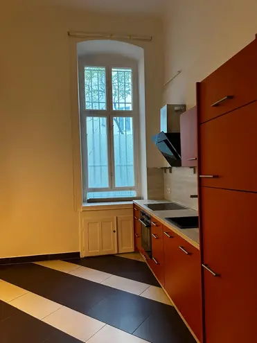 2 Zimmer Wohnung mit 79 m² in Berlin – Bild 4