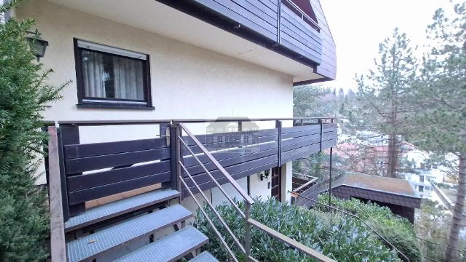 5 Zimmer Haus mit 213 m² in Baden-Baden – Bild 1