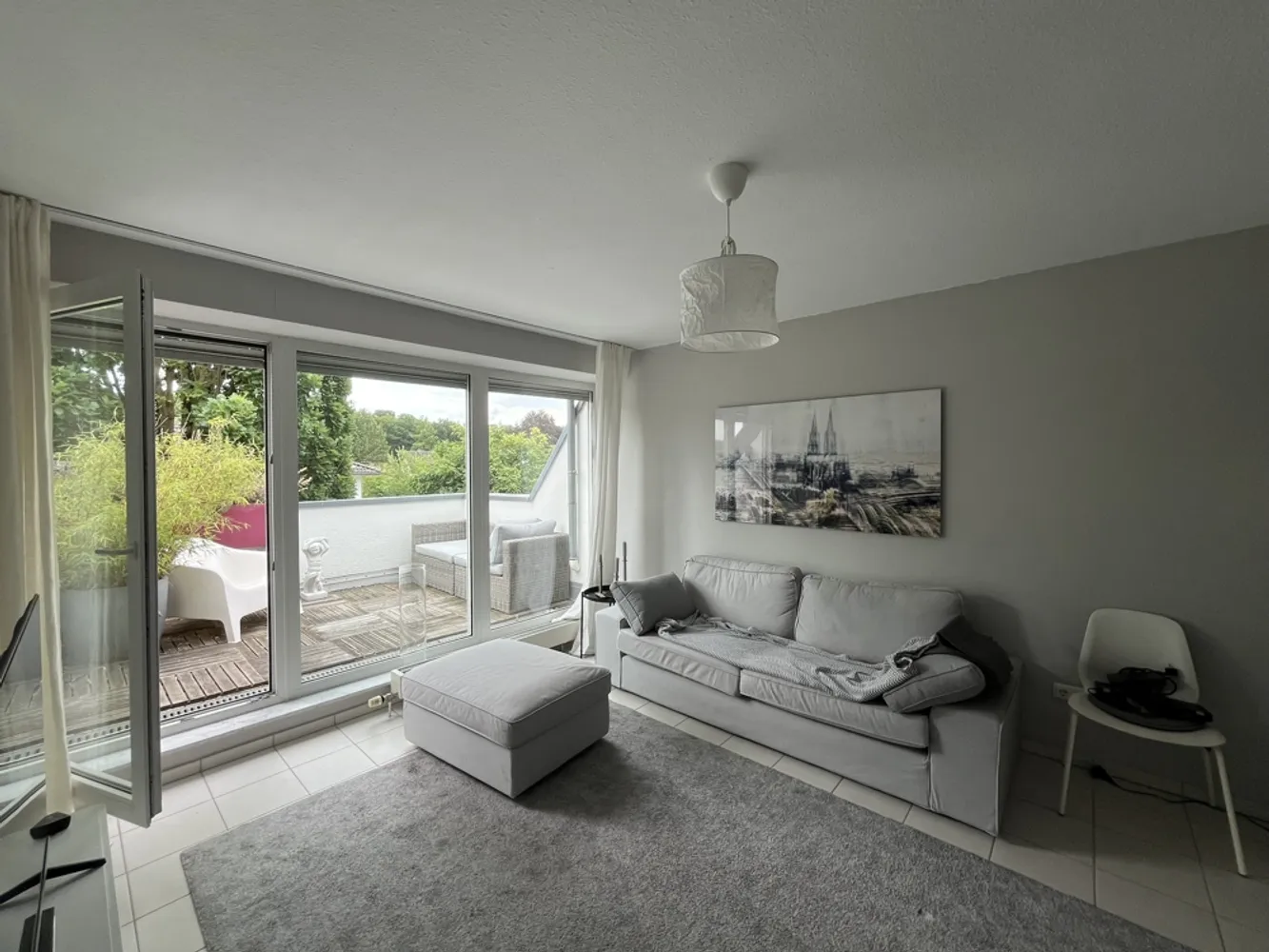 2 Zimmer Wohnung mit 75 m² in Bonn – Bild 2