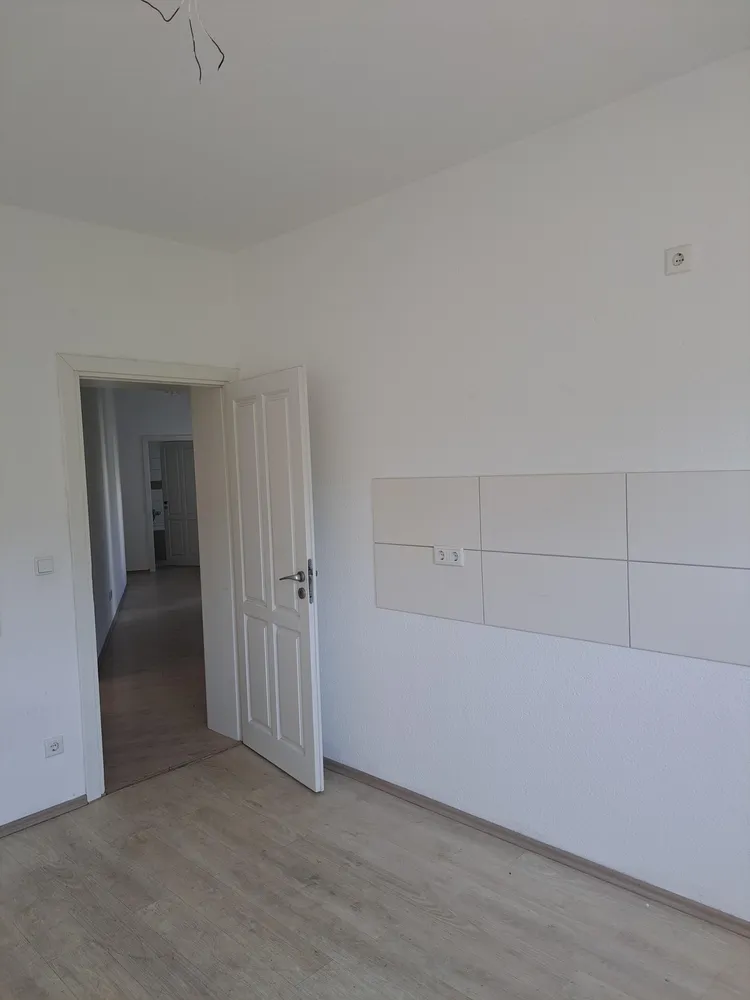 6 Zimmer Wohnung mit 130 m² in Krefeld – Bild 4