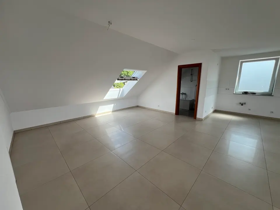 2 Zimmer Wohnung mit 82 m² in Siegburg – Bild 6