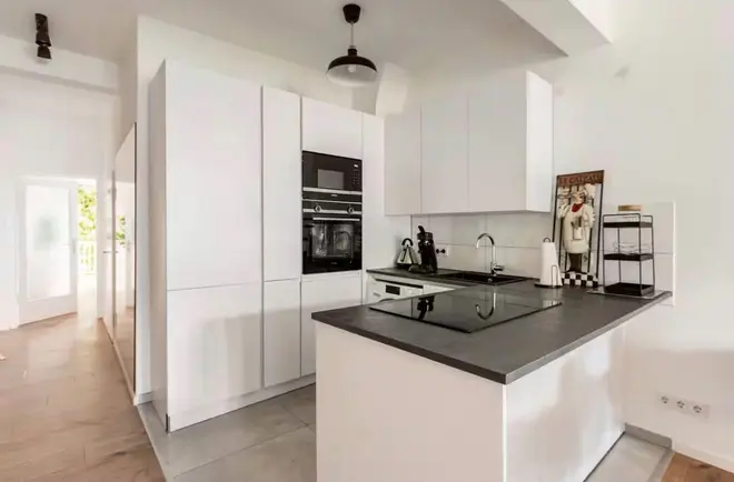 4 Zimmer Wohnung mit 85 m² in Düsseldorf – Bild 2