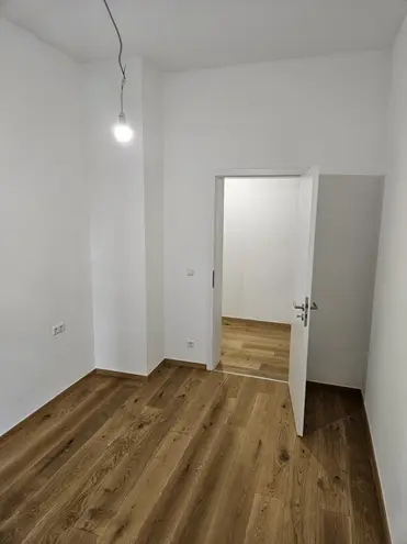 4 Zimmer Wohnung mit 107 m² in Karlsruhe – Bild 4