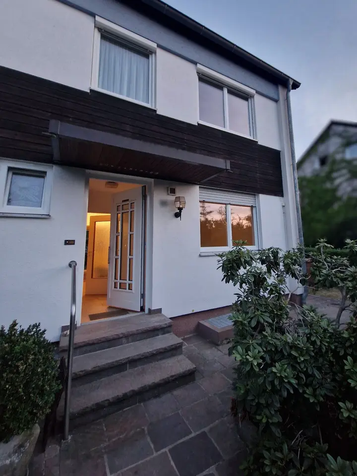 6 Zimmer Haus mit 135 m² in Erlangen – Bild 3