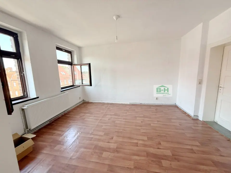 4 Zimmer Wohnung mit 93 m² in Bitterfeld-Wolfen – Bild 1