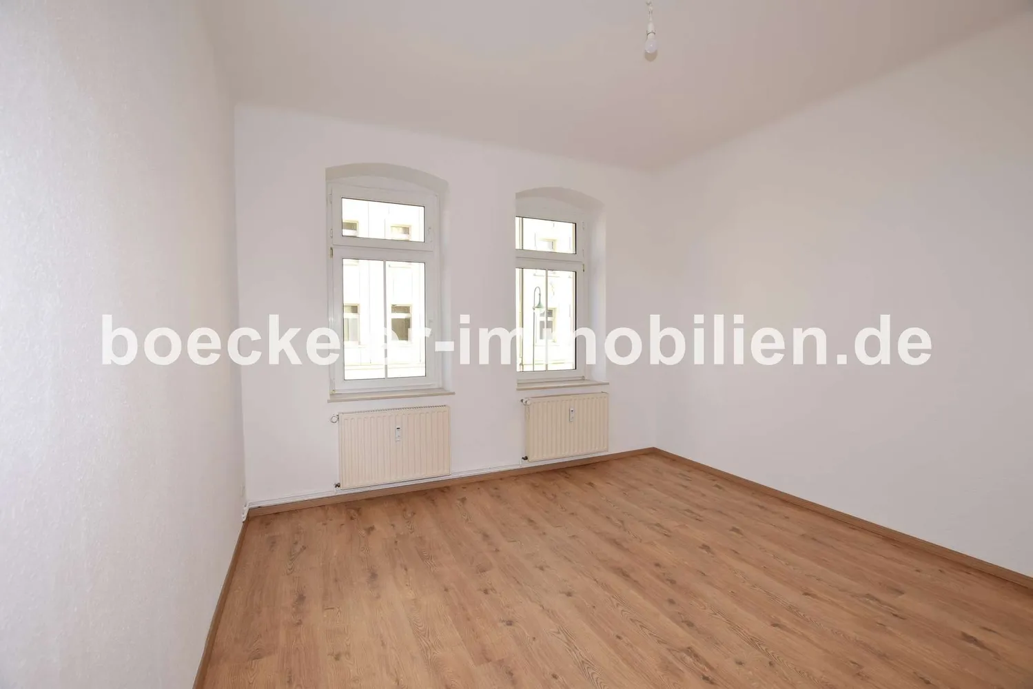 2 Zimmer Wohnung mit 54 m² in Weißenfels – Bild 1