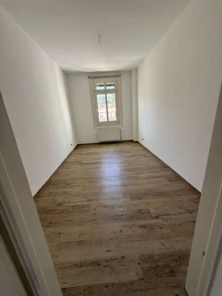 3 Zimmer Wohnung mit 77 m² in Wiesbaden – Bild 4